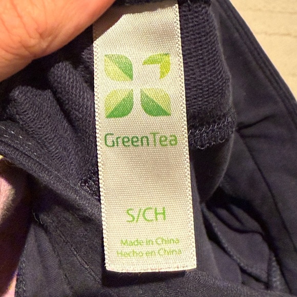 Size small new condition lounge shorts - Picture 3 of 3